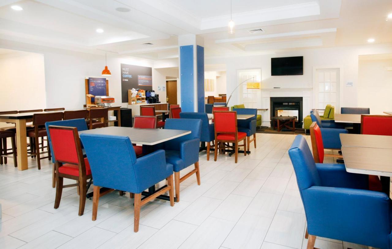 Holiday Inn Express Hotel & Suites Bethlehem Airport/Allentown Area By Ihg Dış mekan fotoğraf