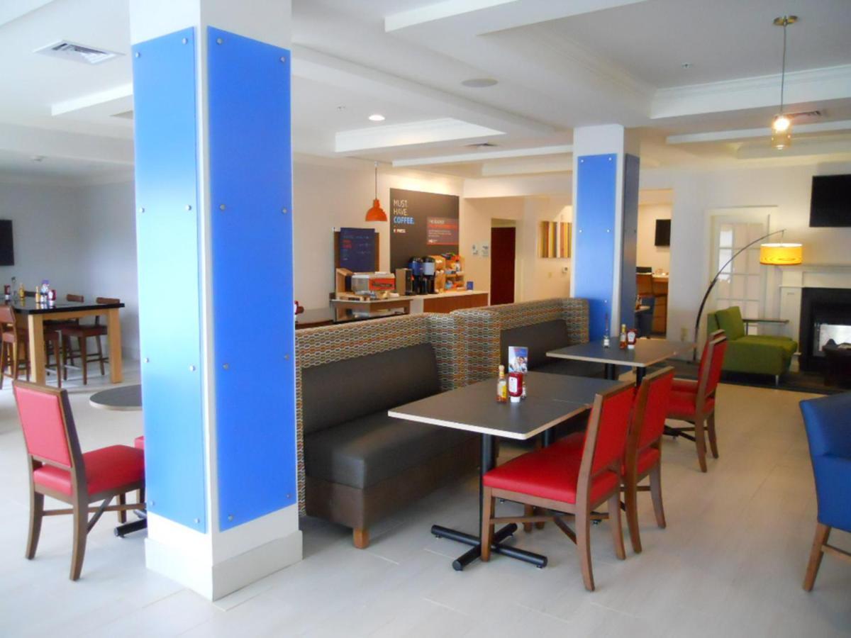 Holiday Inn Express Hotel & Suites Bethlehem Airport/Allentown Area By Ihg Dış mekan fotoğraf
